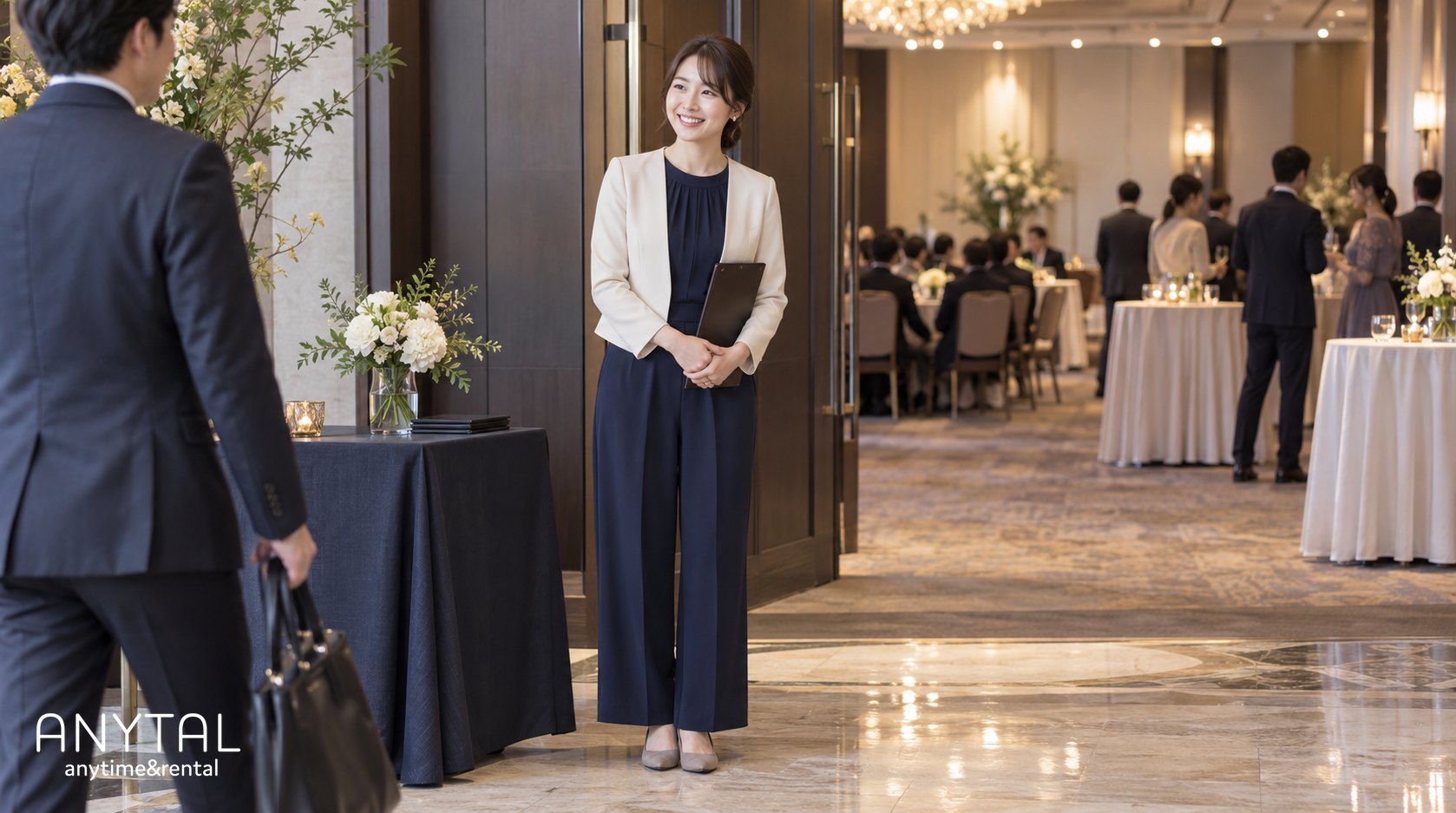 会社の創立記念パーティーの服装｜女性社員は何を着る？式典と立食の目安